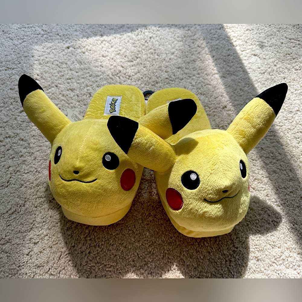 Pokémon Pikachu Slippers [Brand New] Plush Slippers